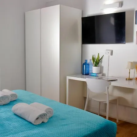 Guest house Helmirage Luxury Parlamento